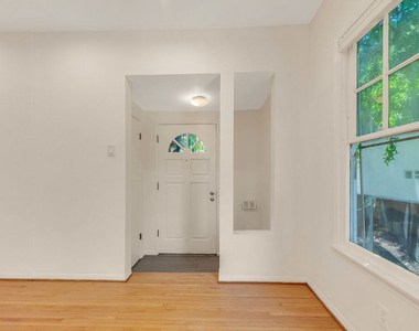 1655 Malcolm Avenue - Photo Thumbnail 28