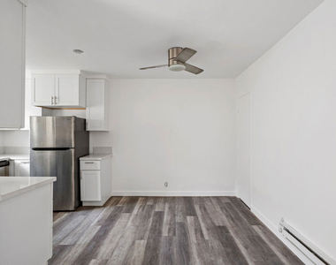 733 N Hayworth Avenue - Photo Thumbnail 16