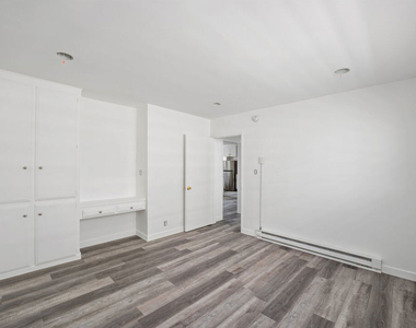 733 N Hayworth Avenue - Photo Thumbnail 19
