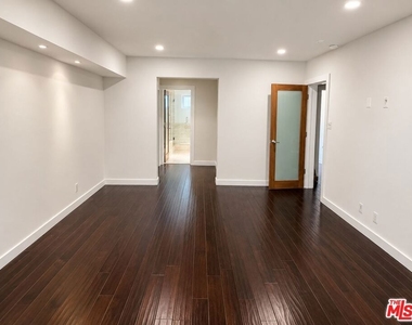 1525 N Hayworth Avenue - Photo Thumbnail 21