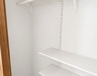 1525 N Hayworth Avenue - Photo Thumbnail 25