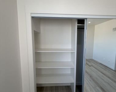 124 S Croft Avenue - Photo Thumbnail 32