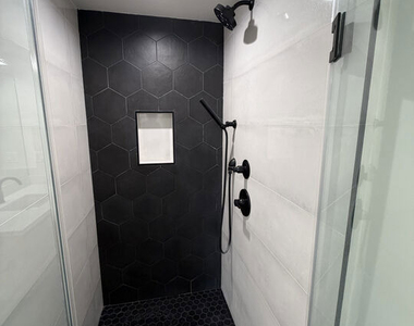 124 S Croft Avenue - Photo Thumbnail 13