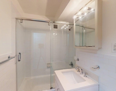 165 east 35th street  - Photo Thumbnail 3