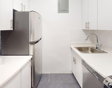 165 east 35th street  - Photo Thumbnail 2