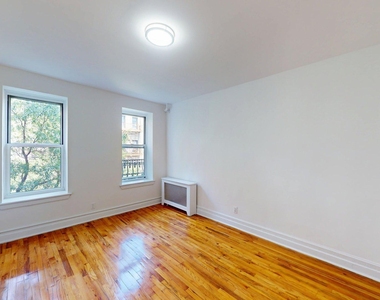 East 89th Street And 3rd Avenue (Address On Request) Apartment 15 - Photo Thumbnail 1