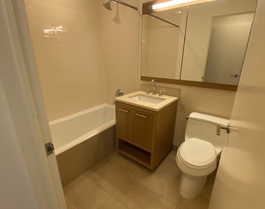 400 West 63rd Street - Photo Thumbnail 3