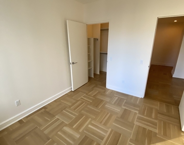 400 West 63rd Street - Photo Thumbnail 5