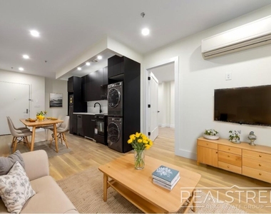 1406 Lincoln Pl - Photo Thumbnail 1