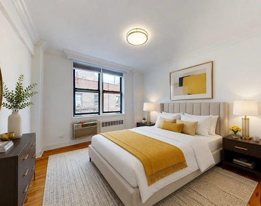West 13th Street - Photo Thumbnail 2