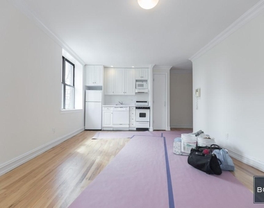East 36th Street - Photo Thumbnail 4