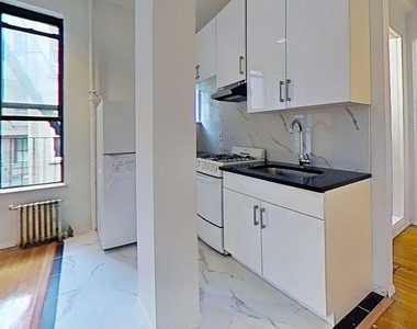 East 5th Street - Photo Thumbnail 19