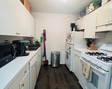 371 Pacific St. - Photo Thumbnail 5