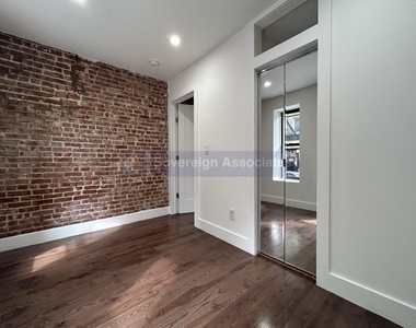 4 Saint Nicholas Terrace - Photo Thumbnail 10