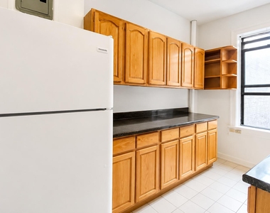 4305 Broadway - Photo Thumbnail 12