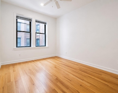 4305 Broadway - Photo Thumbnail 10