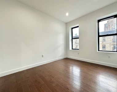 3139 Broadway - Photo Thumbnail 6