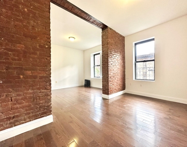 3139 Broadway - Photo Thumbnail 1