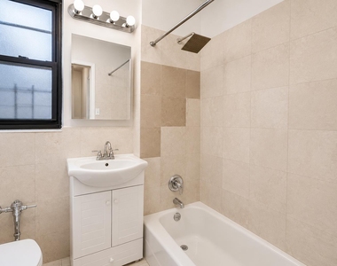 700 Fort Washington Avenue - Photo Thumbnail 7