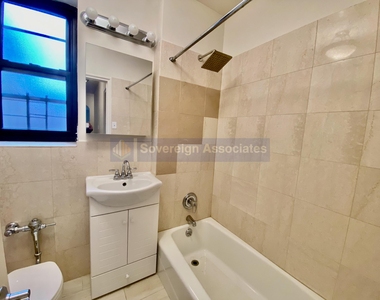 700 Fort Washington Avenue - Photo Thumbnail 9