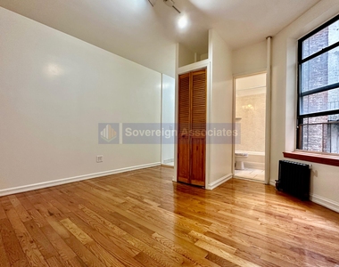 3133 Broadway - Photo Thumbnail 1