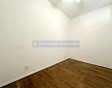 156 East 85th Street - Photo Thumbnail 4