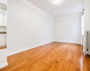 936 West End Avenue - Photo Thumbnail 2