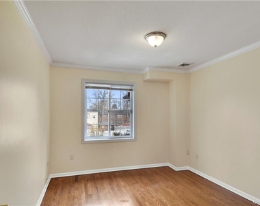 5 Crosby Place - Photo Thumbnail 10