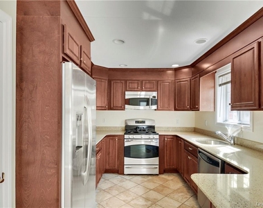 5 Crosby Place - Photo Thumbnail 5