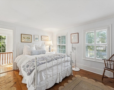 20 Quogue Street - Photo Thumbnail 17