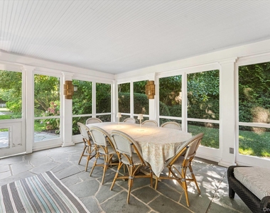20 Quogue Street - Photo Thumbnail 4