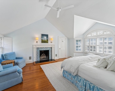 20 Quogue Street - Photo Thumbnail 12