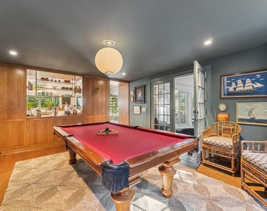 20 Quogue Street - Photo Thumbnail 5