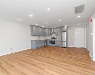 62 South Street - Photo Thumbnail 5