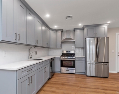 62 South Street - Photo Thumbnail 6