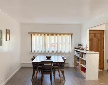 28 Wensley Road - Photo Thumbnail 5