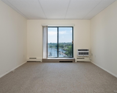 123 Mamaroneck Avenue - Photo Thumbnail 5
