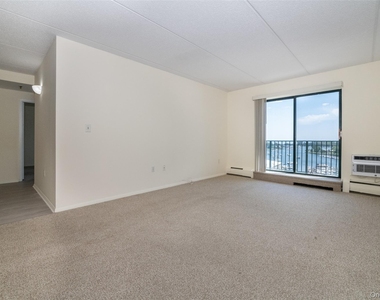 123 Mamaroneck Avenue - Photo Thumbnail 3