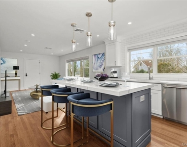 517 Walnut Street - Photo Thumbnail 3