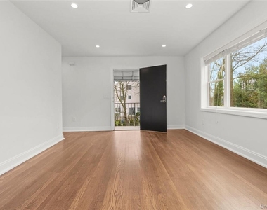 517 Walnut Street - Photo Thumbnail 15