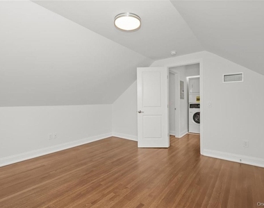 517 Walnut Street - Photo Thumbnail 25