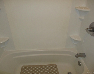 33 Bayview Terrace Unit 1 - Photo Thumbnail 21