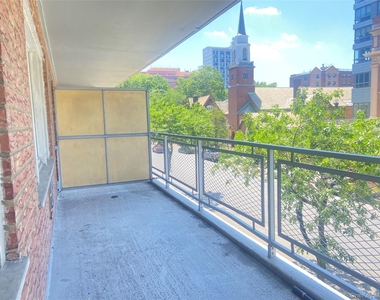 89-15 Parsons Boulevard - Photo Thumbnail 6