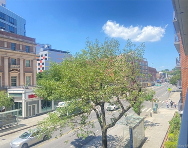 89-15 Parsons Boulevard - Photo Thumbnail 5