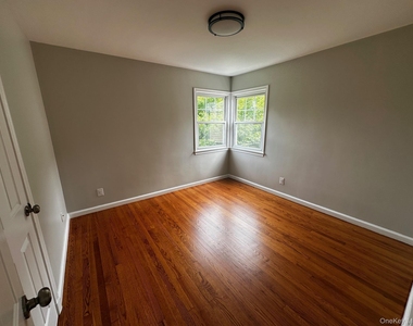 21 Batavia Place - Photo Thumbnail 11