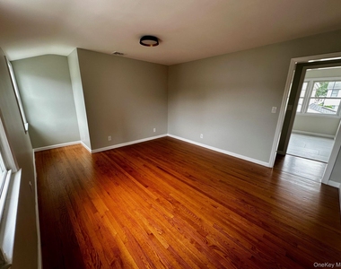 21 Batavia Place - Photo Thumbnail 20
