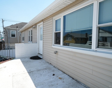 59 Troy Avenue - Photo Thumbnail 31