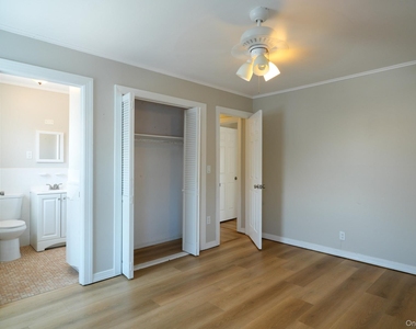 59 Troy Avenue - Photo Thumbnail 23