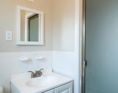 59 Troy Avenue - Photo Thumbnail 25