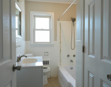 59 Troy Avenue - Photo Thumbnail 14